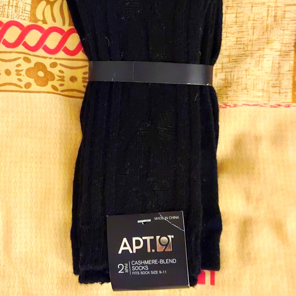 2 Pairs APT 9 Black Cashmere Blend Dress Socks 9-11